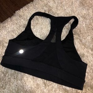 Black lululemon sports bra